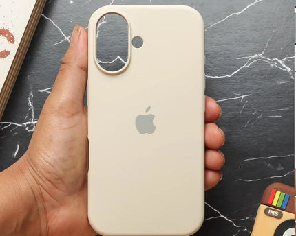 iPhone 16 Plus Silicone Case (Natural titanium)